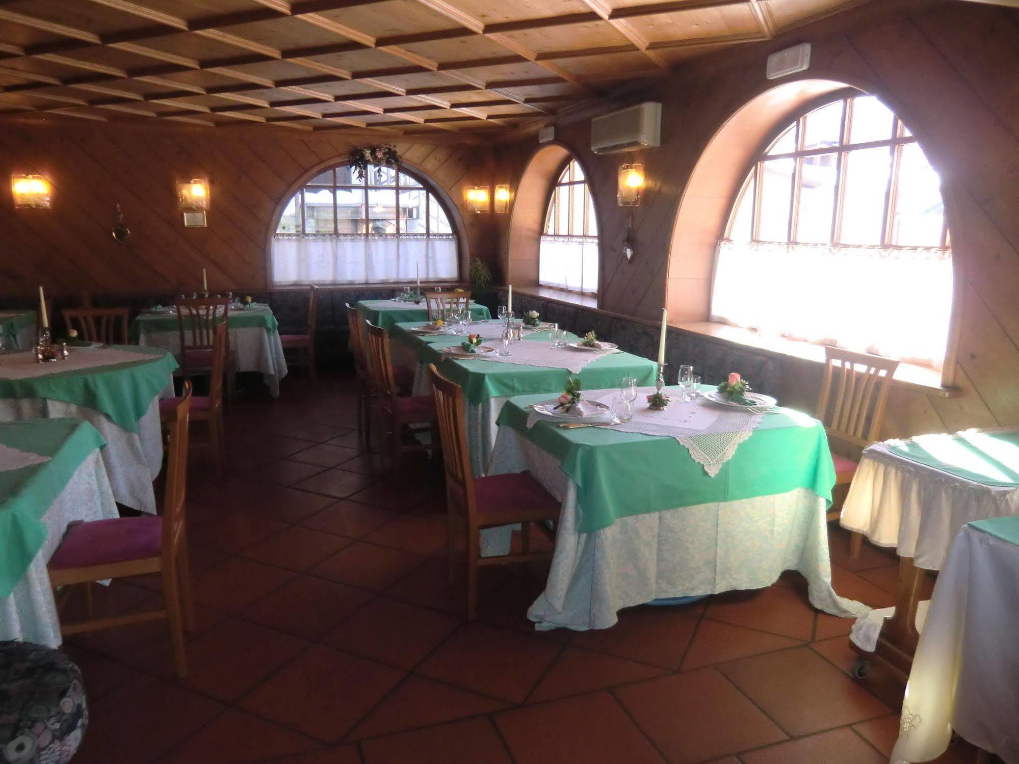 Hotel Alemagna San Vito di Cadore Luaran gambar